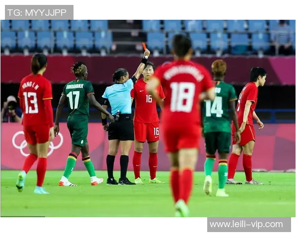 哈肯与华保斯的精彩对决揭示了足球战术的博弈与团队协作的重要性 哈肯与华保斯的精彩对决揭示了足球战术的博弈与团队协作的重要性